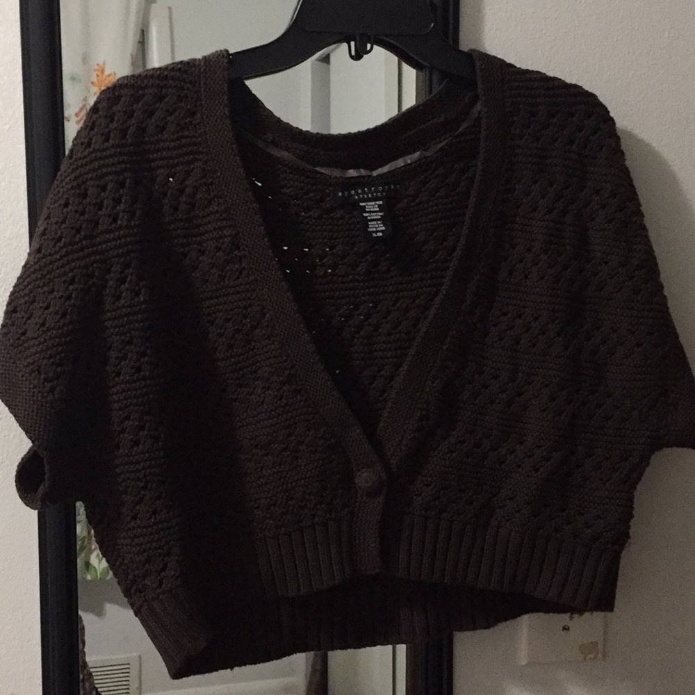 Apostrophe Classic brown sweater. Slightly used.